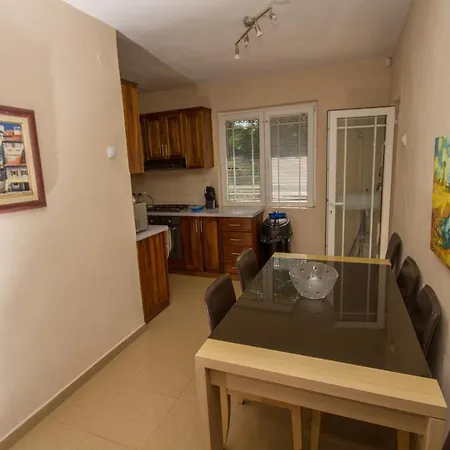 Anthonys House Kumborherceg Novi * ポドゴリツァ