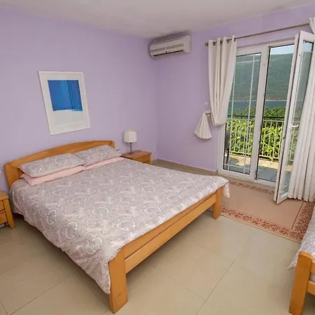 Anthonys House Kumborherceg Novi