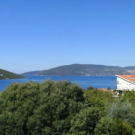 Anthonys House Kumborherceg Novi