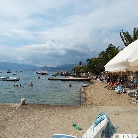 Anthonys House Kumborherceg Novi *