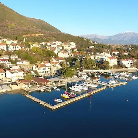 Anthonys House Kumborherceg Novi Σπίτι διακοπών Ποντγορίτσα
