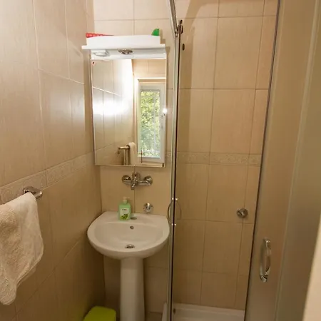 Anthonys House Kumborherceg Novi Ποντγορίτσα